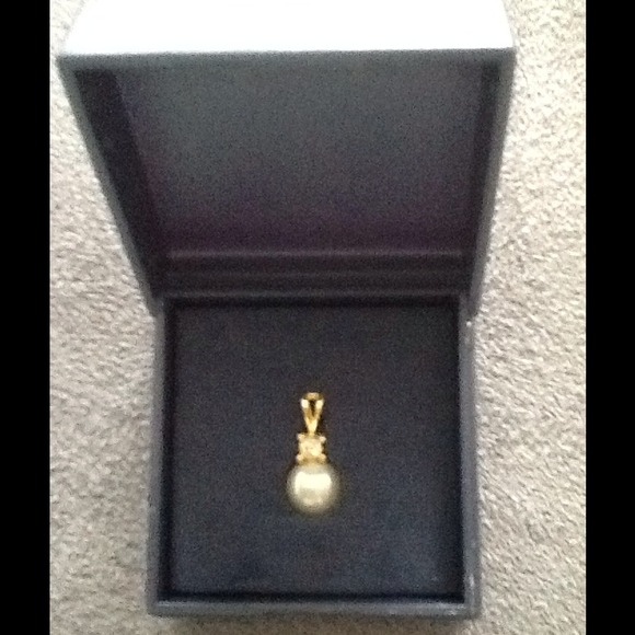 Gold and pearl pendant - Picture 2 of 3