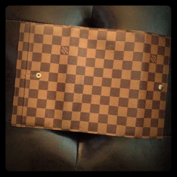 Authentic Louis Vuitton Leather Damier Wallet