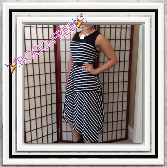 💝BACK & WHITE STRIPED DRESS💝BELT NOT INCLUDED - Picture 1 of 3
