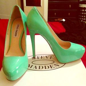 Steve Madden pumps