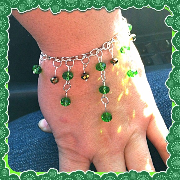 Green & Gold Glass Bracelet - Picture 3 of 5