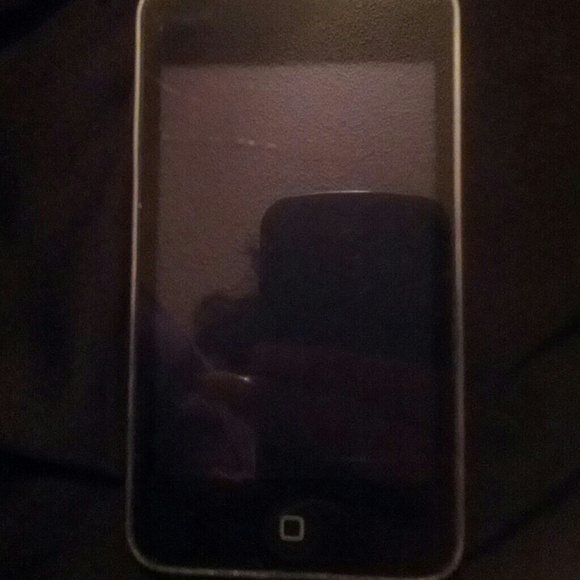 Ipod touch - Picture 1 of 2