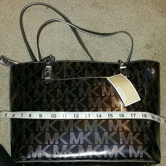 ##SOLD##SOLF##NEW Authentic Silver Jet set tote