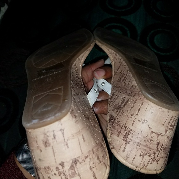 9.5 - Picture 3 of 3