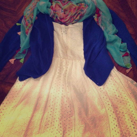 <3 Lacey White Sweetheart Dress <3
