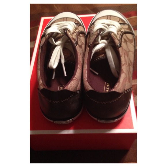 🚫Sold🚫Coach Barrett Sneaker - Picture 3 of 4