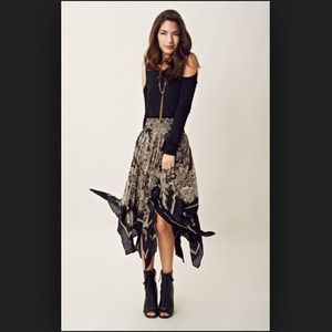 Free People Fly Away Skirt and pullover Bundle!