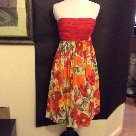 Zara Dresses & Skirts - ZARA Basic💃HP💃Welcome Spring w/ this Silk Dress!