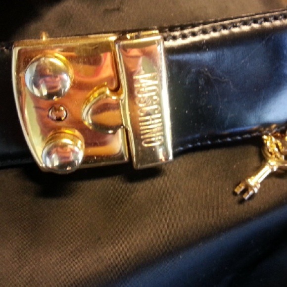 Leather Moschino belt $75 pp includes shipping.