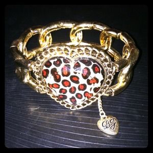 Gold Heart & Cheetah Betsy Johnson Bracelet