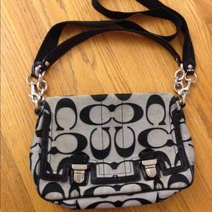 Authentic Coach Bag (PRICE REDUCED FROM 40 to 35)