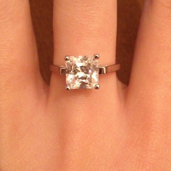 🚫HOLD🚫 Sterling silver solitaire CZ ring