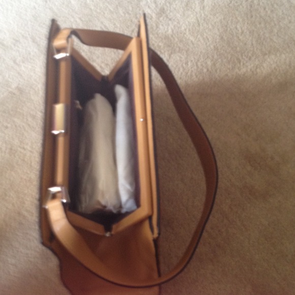 Shoulder bag - Picture 2 of 3