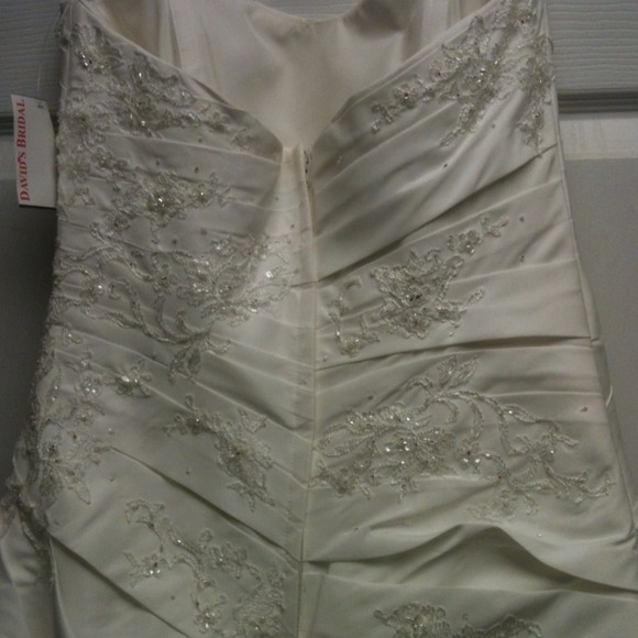 NWT David's Bridal Wedding Dress - Picture 3 of 4
