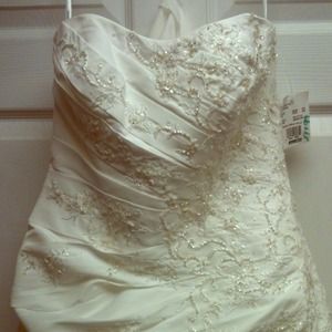 NWT David's Bridal Wedding Dress