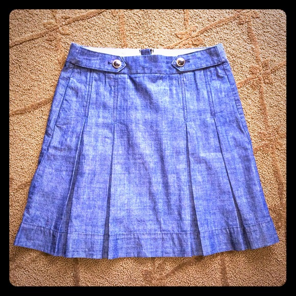 J Crew pleated denim skirt Size 4! Perfect staple!