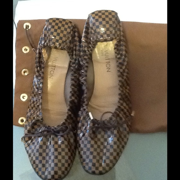 Louis Vuitton flats