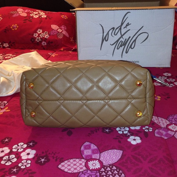 ❌Sold on threadflip ❌ - Picture 3 of 4