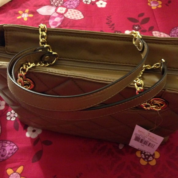 ❌Sold on threadflip ❌ - Picture 4 of 4