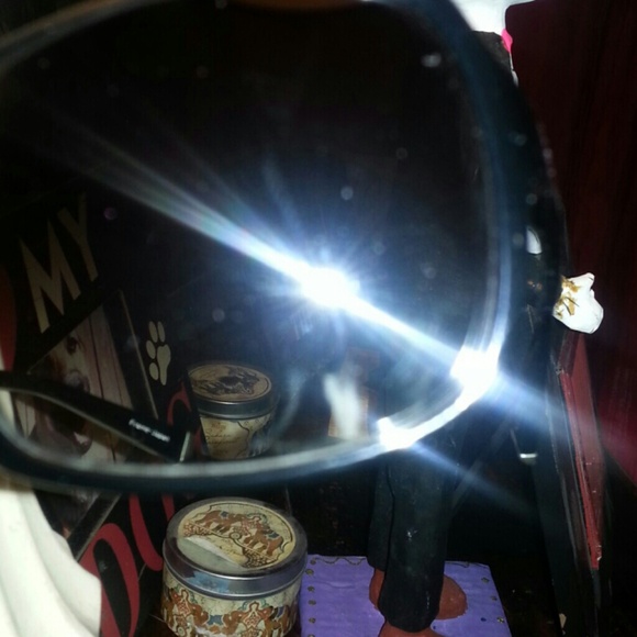 Oliver peoples 100 authen sunnie CLEARANCE!! - Picture 3 of 4