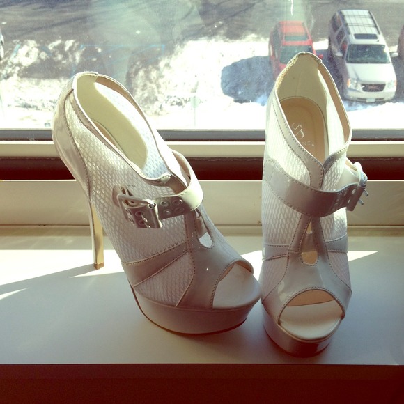 White 6 inch heels/booties