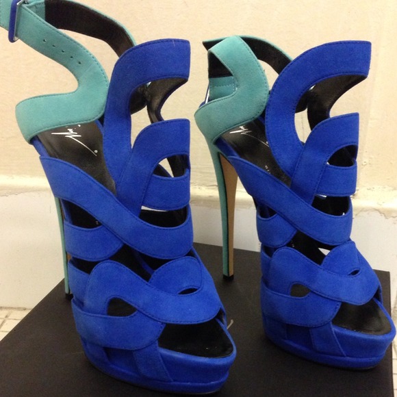 🚫SOLD🚫 Giuseppe Zanotti shoes - Picture 4 of 4