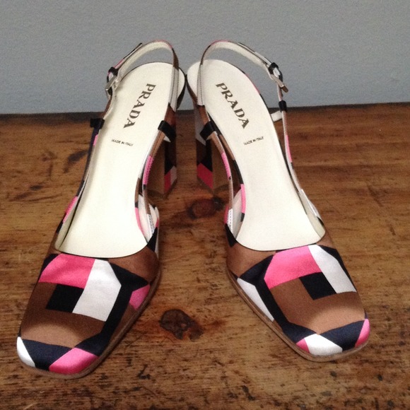 Classic 39M multicolored Prada pumps