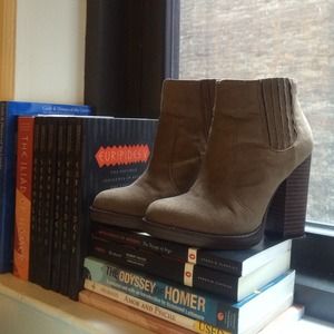 **SOLD** Zara Booties