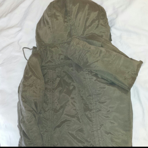 Coat - Picture 4 of 4