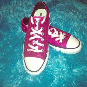 HOT PINK SPARKLE CONVERSE