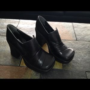 *SOLD* Funky Leather Aldo Shoes...***SOLD***