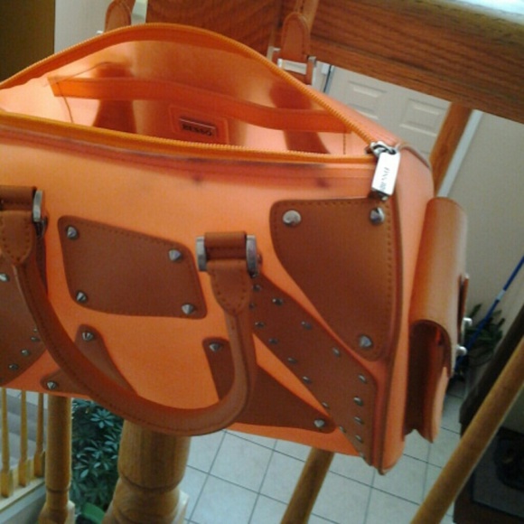 Purse - Picture 3 of 4