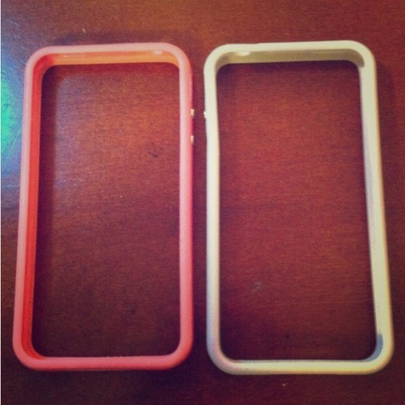 2 iPhone 4/4s Bumper Cases