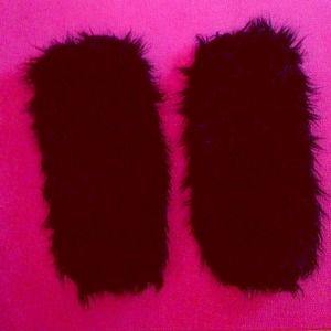 Plain Black Rave Fluffies