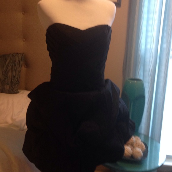 LBD - Picture 3 of 3