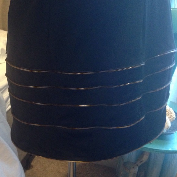 LBD - Picture 3 of 4