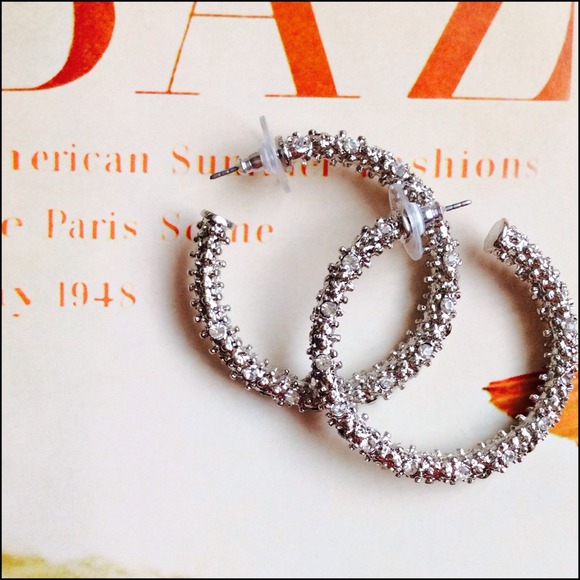 BKE Jewelry - Glitz Hoop Earrings