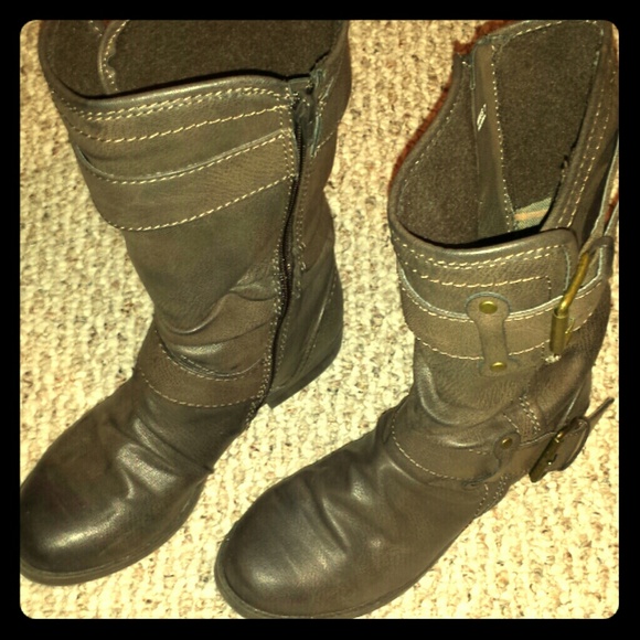 Report Mid-calf patent leather motorcycle boots