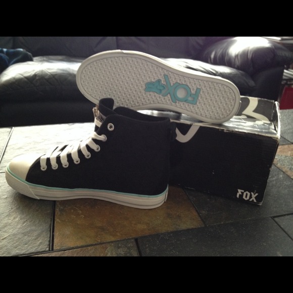 ***SOLD*** FOX gear racing Canvas Shoes... - Picture 2 of 4