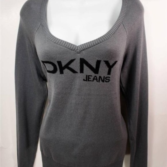 🚫sold🚫DKNY gray sweater with logo