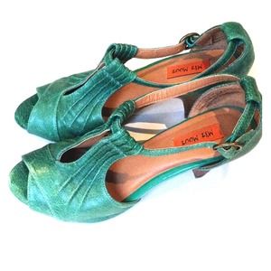 Miz Mooz green peep toes