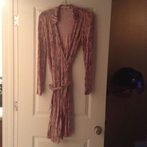 Diane vonFurstenberg pink multicolor wrap dress