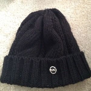 Authentic Michael Kors Beanie 🎀Lowered Price🎀