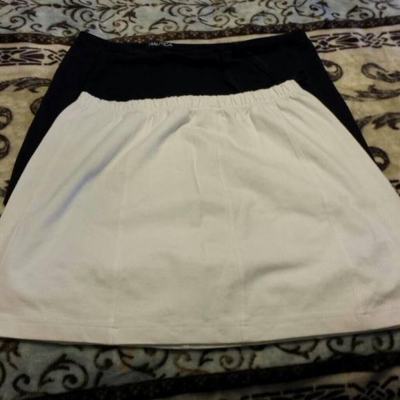 Skirts - Picture 2 of 2