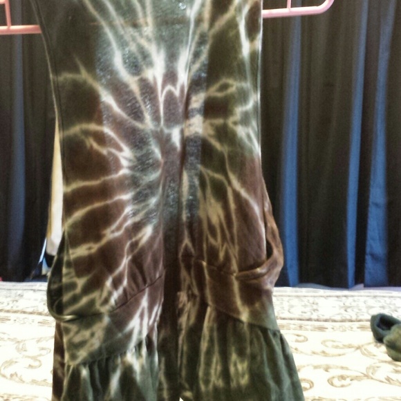 Vest - Picture 4 of 4