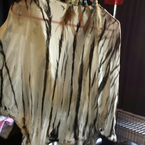 Top - Picture 3 of 4