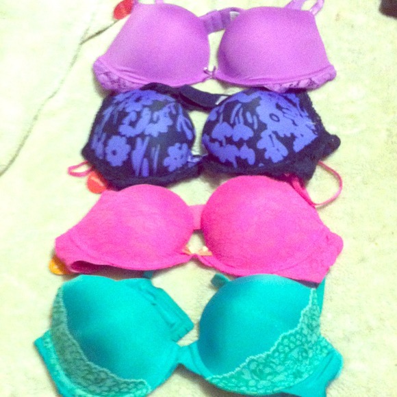 HOLD💋New Push up bras!💋$5 each