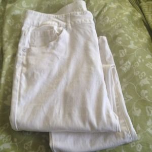 White skinny jeans