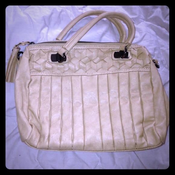 Beautiful Handbag 👜