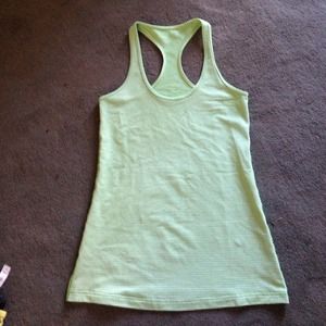 Lululemon tank 🚫🙌 Sold